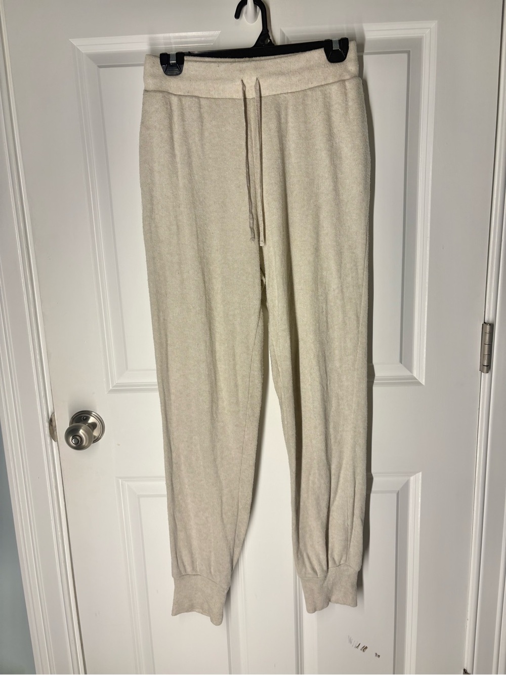 Athleisure Minimalist Loungewear Comfort Cozy Streetwear Zara Knit Beige Joggers
